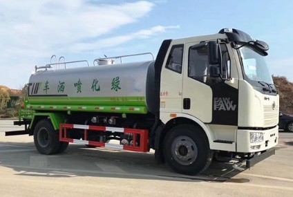 工地灑水車(chē)圖片 工地灑水車(chē)圖片